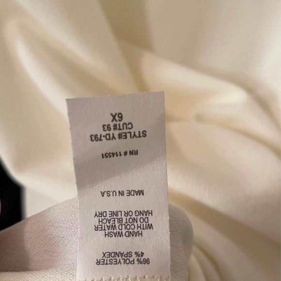 Plus Size Women’s sleeveless midi cream dress size 6X NEW - Picture 9 of 10